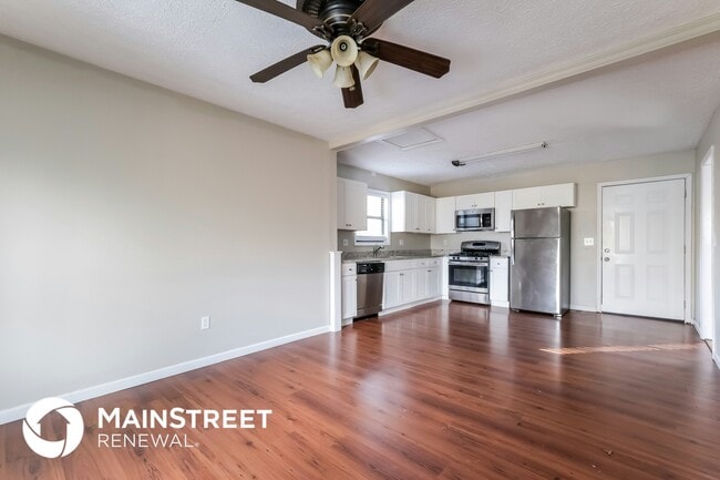 Photo - 1141 Reading Dr NW