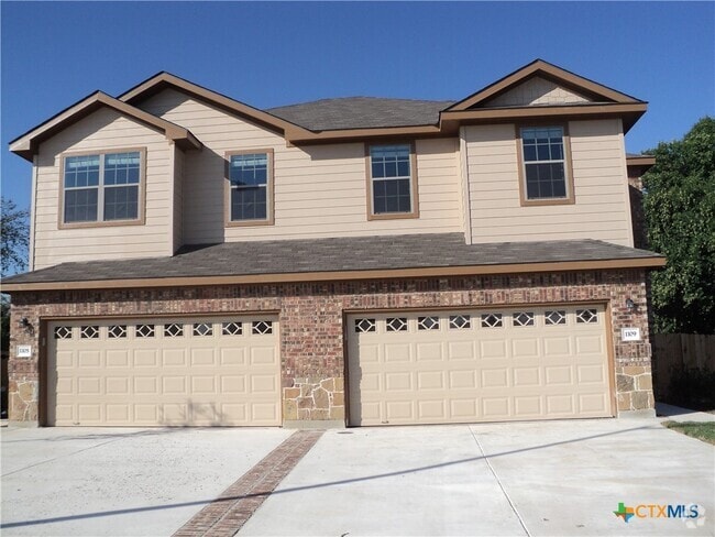 Building Photo - 1109 Brown Rock Dr Rental