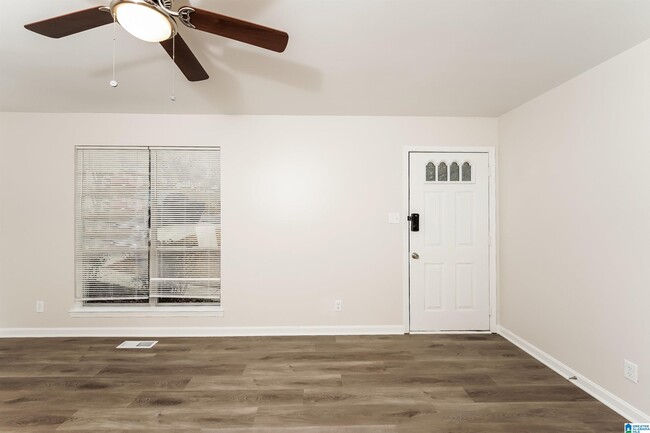 Photo - 1813 Dry Creek Cir House