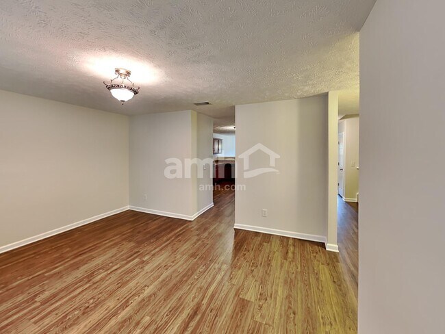 Photo - 1027 Gannett Rd