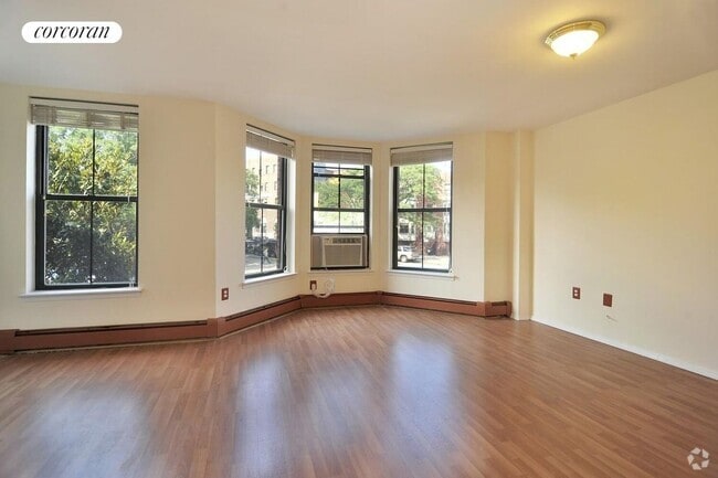 Building Photo - 742 Fulton St Rental