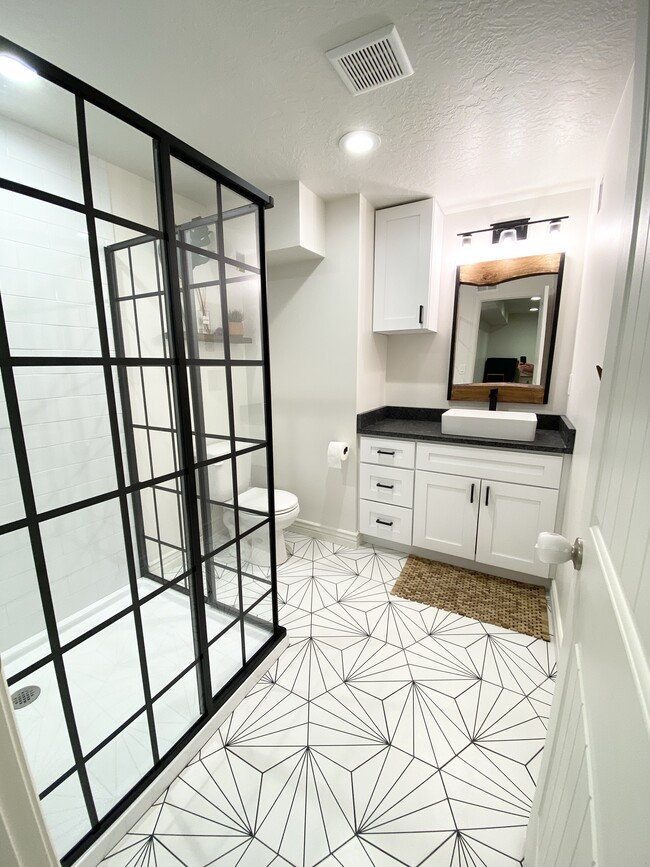 Photo - 7178 S 420 E