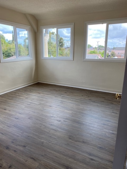 dormitorio principal - 9226 Elizabeth Ave Unidad Open House Saturdays