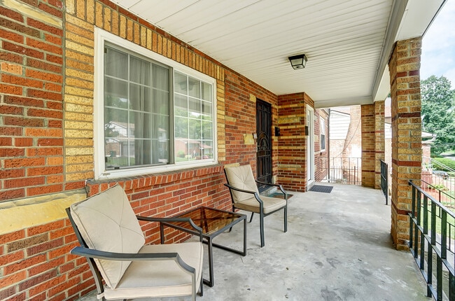 Photo - 531 Norway Ave