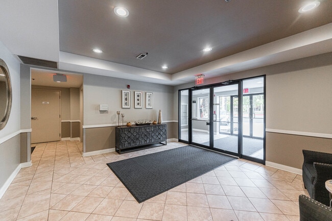 Photo - 125 Lakeview Dr Unit 506