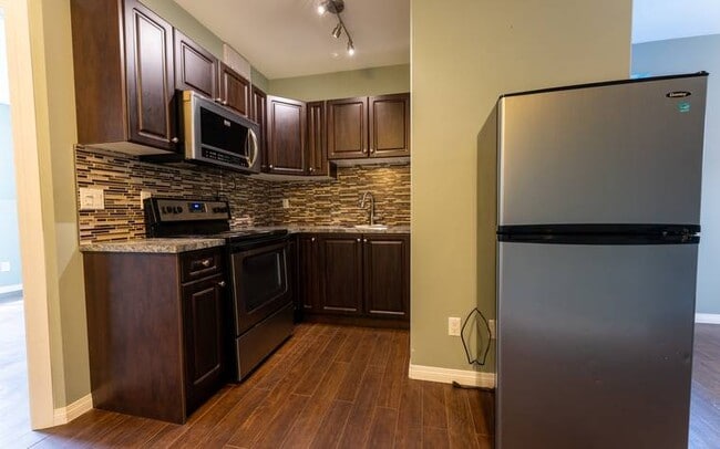 Photo - 502 Evergreen Boulevard
