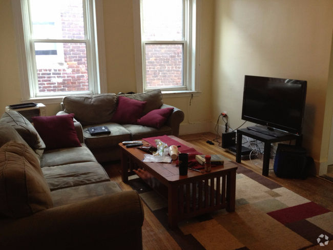 Building Photo - 71 S Huntington Ave Unit #1 Rental