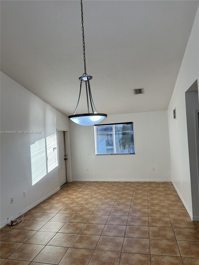 Photo - 6706 SW 115th Ct Unit 302