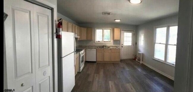 Photo - 325 N Ohio Ave