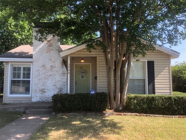 Photo - 3900 Byers Ave House