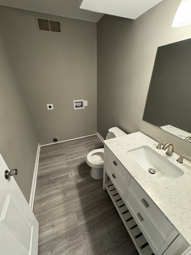 Photo - 113 Aqua Ct