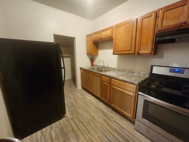 Photo - 6730 S Clyde Ave Unit 1