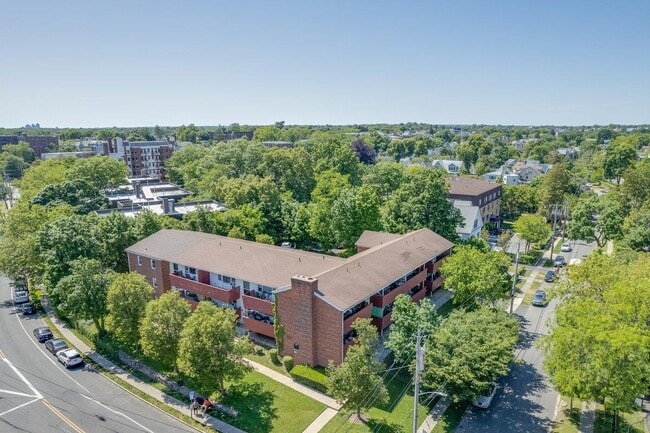 Photo - 437 Pelham Rd Apartment Unit B1