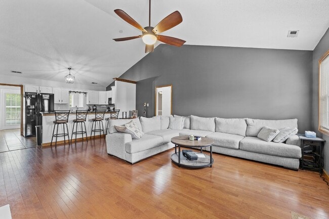 Photo - 212 Quail Creek Ct