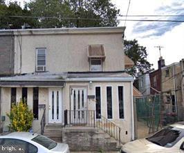 Photo - 2070 Haines St