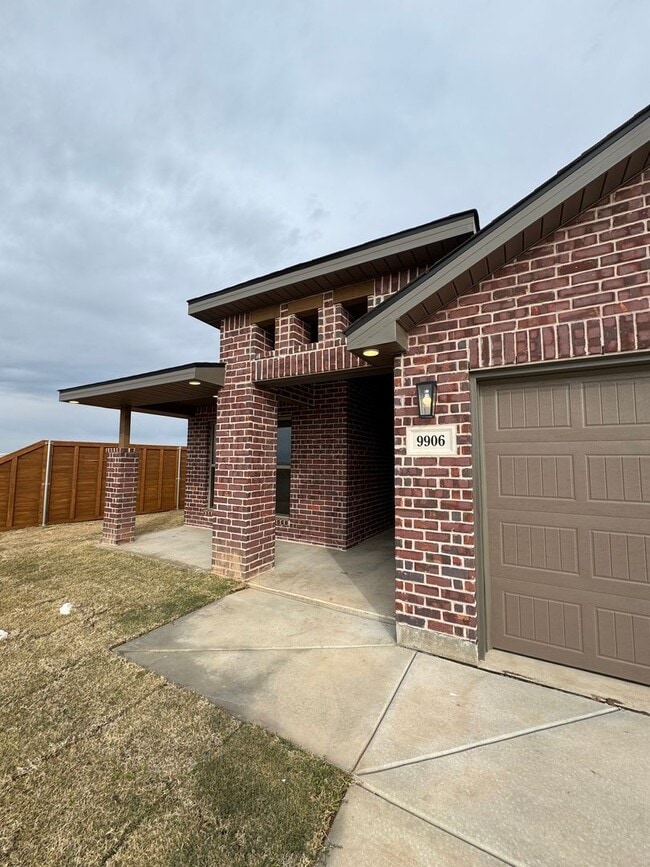 Photo - Fabulous Luxury Newer 2025 Build 3/2/2