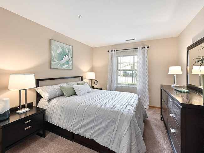 Welcome Home to Reserve at Eagle Ridge! - Reserve at Eagle Ridge Apartments