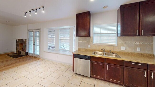 Photo - 9837 Childress Dr