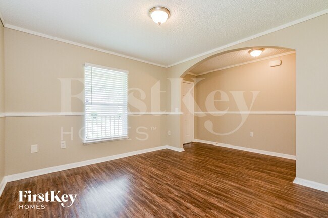1741 W Marshall Lake Dr