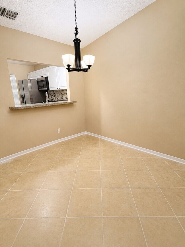 Photo - 1435 Millstream Ln