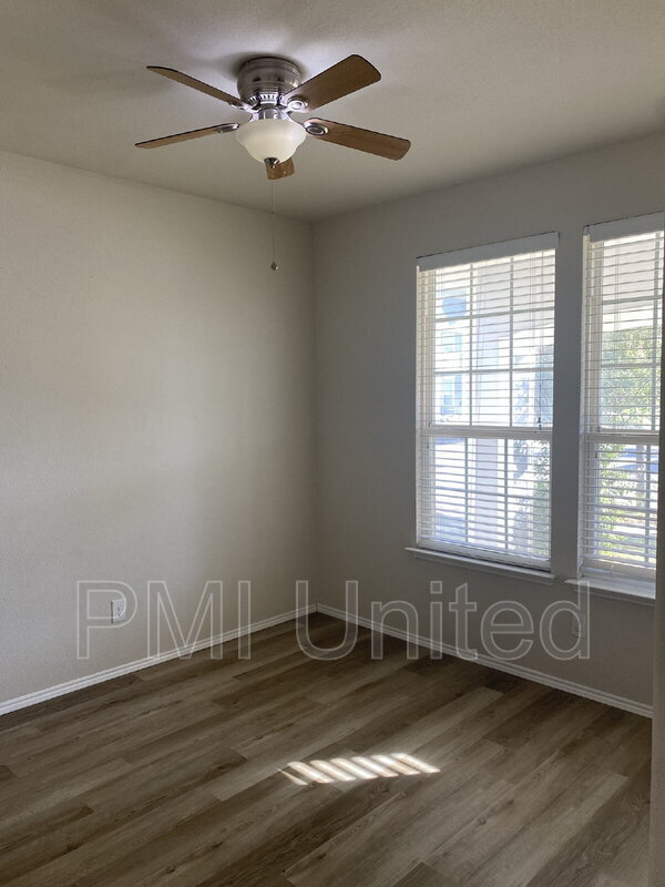 Photo - 9145 Blackstone Dr
