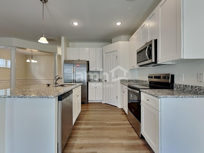 Photo - 105 Summer Hill Ct