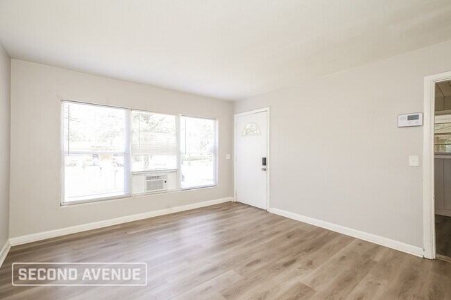 Photo - 3015 Lansdell Dr