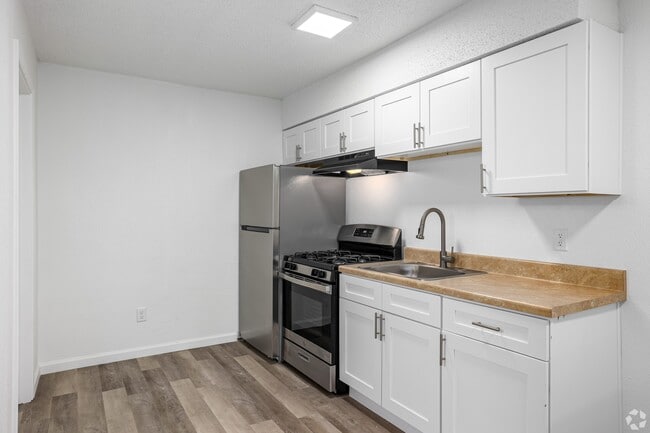 Photo - Altitude 405