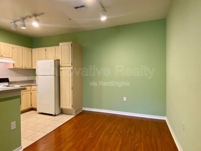 Photo - 1608 Legacy Park Dr