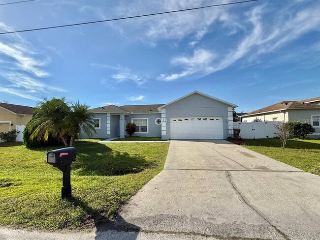 Photo - 315 Ashburton Way