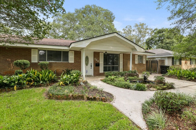 Photo - 124 Florence Dr