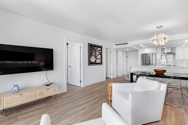 Photo - 5701 Collins Ave Unit 1707