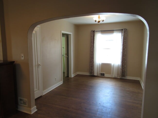 Photo - Downtown Bungalow