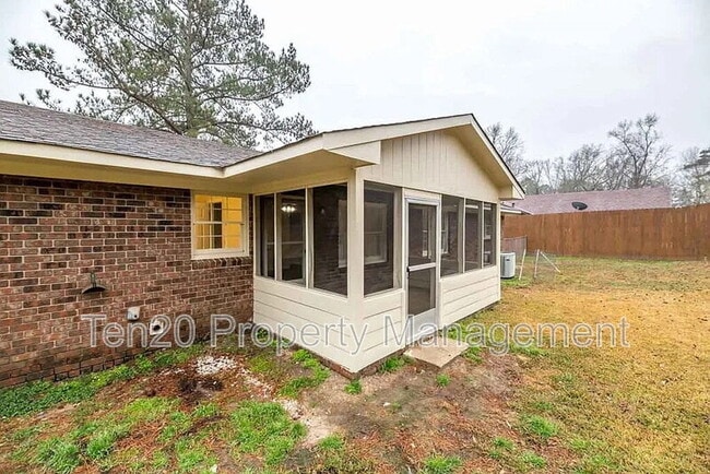 Photo - 5207 Grady Dr