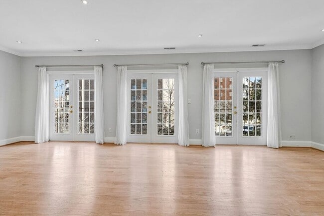 Building Photo - 4305 Massachusetts Ave NW