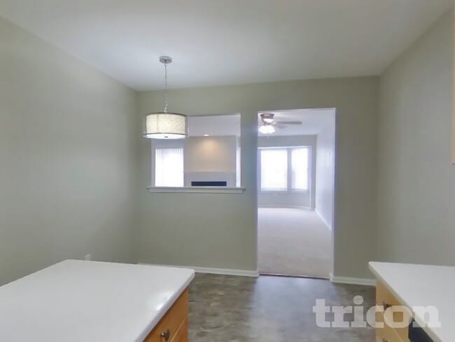 Photo - 137 Harvard Dr