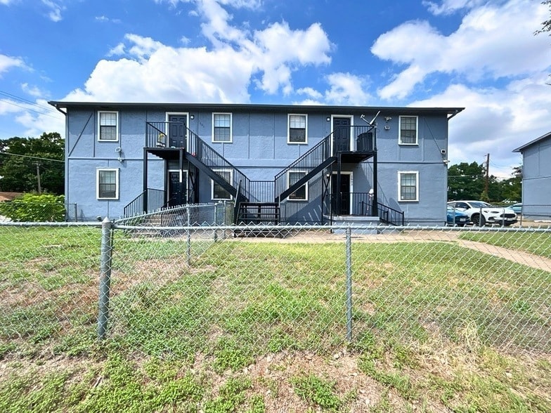 Photo - 1613 Voirin Rd