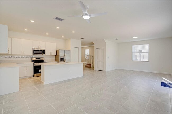 Photo - 2642 SE 24th St