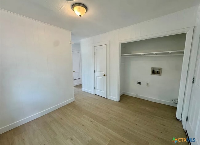 Photo - 1101 Hall Ave Unidad B