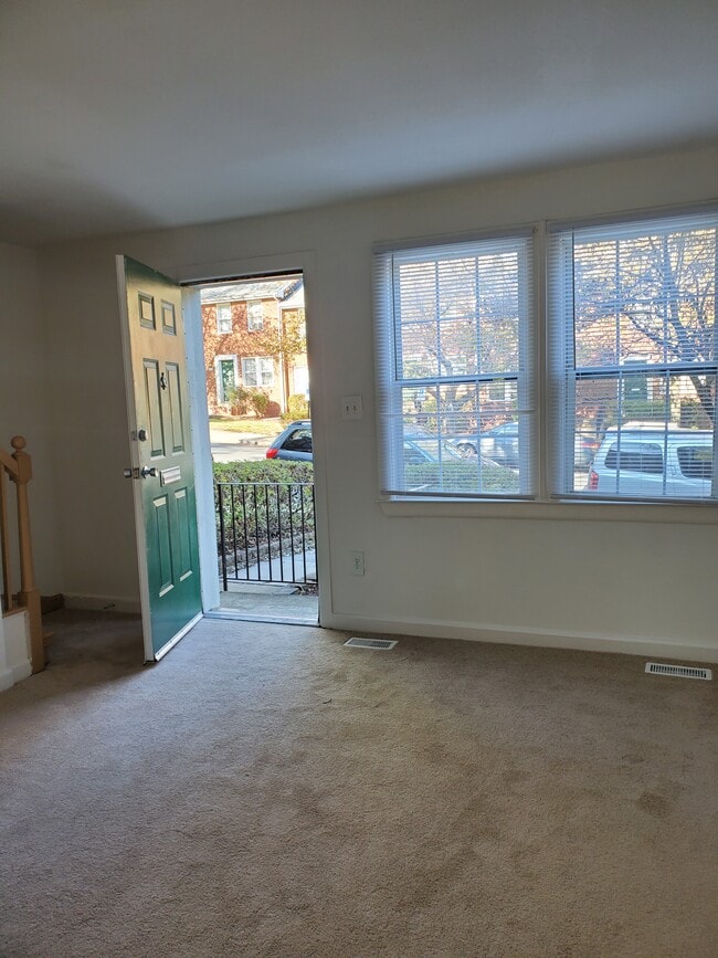 Photo - Fort Henry Gardens