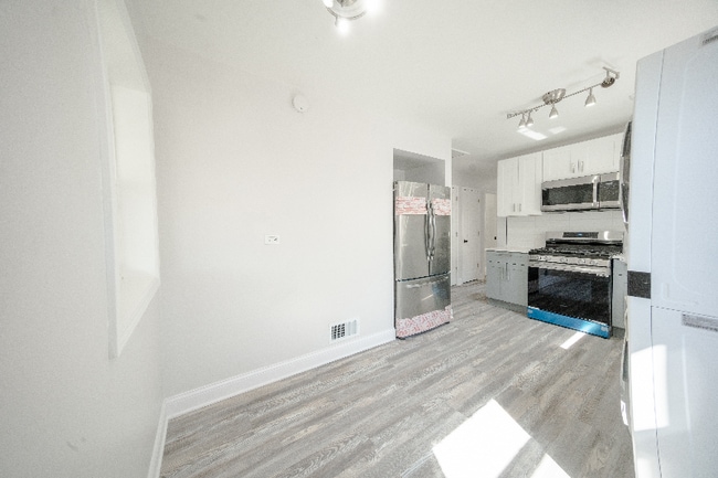 Photo - 2242 N Lavergne Ave