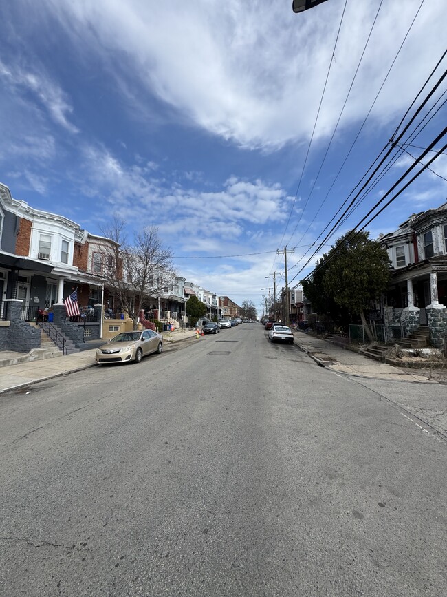 Building Photo - 5524 Locust St