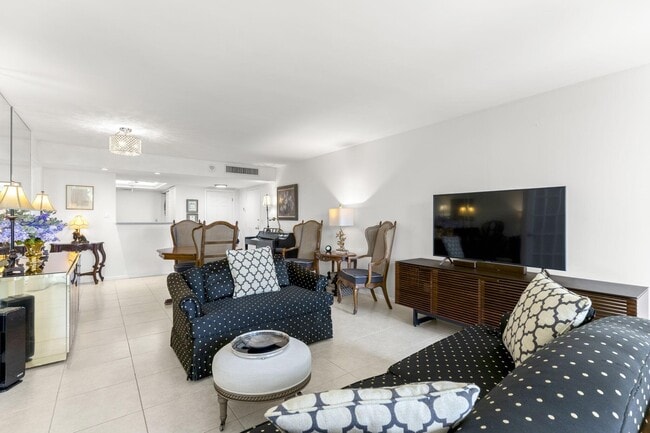 Photo - 2400 Presidential Way Unit 306