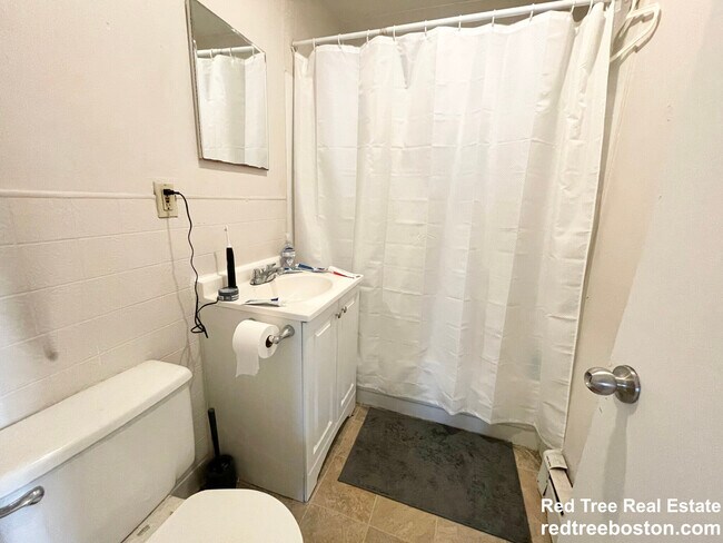 Photo - 1572 Tremont St Unit 2