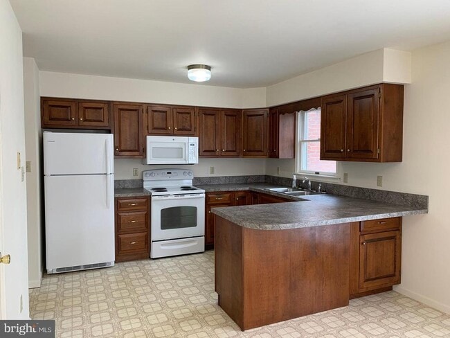 Photo - 205 N Linden Ave