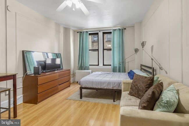 Photo - 1324 Locust St Unit 329