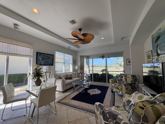 Photo - 462 Montelluna Dr