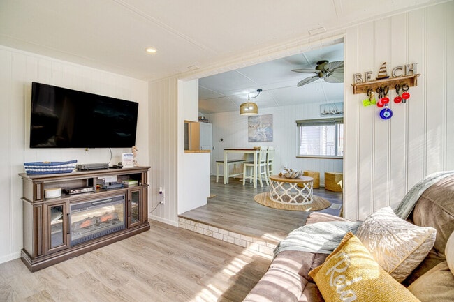 Building Photo - 1161 Nettles Blvd