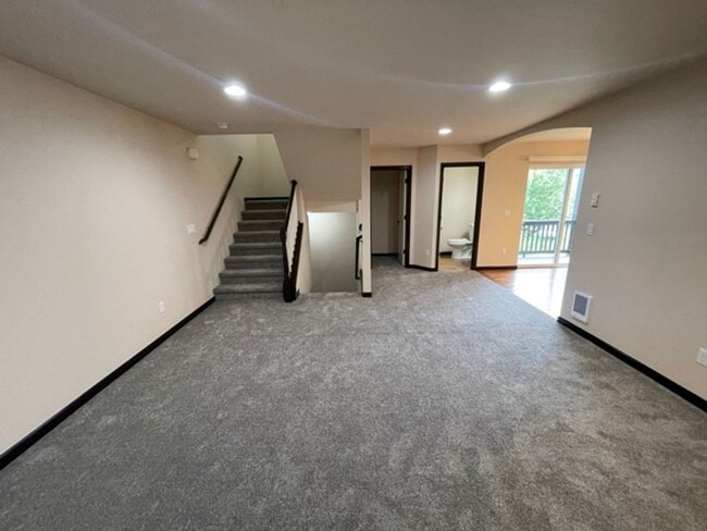 Photo - Extremely Gorgeous 3 Bedroom Home for Rent in Lynnwood