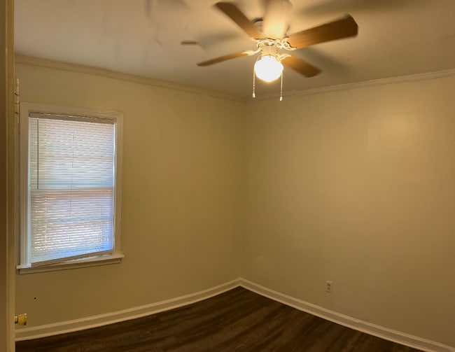 Photo - 4838 Durbin Ave